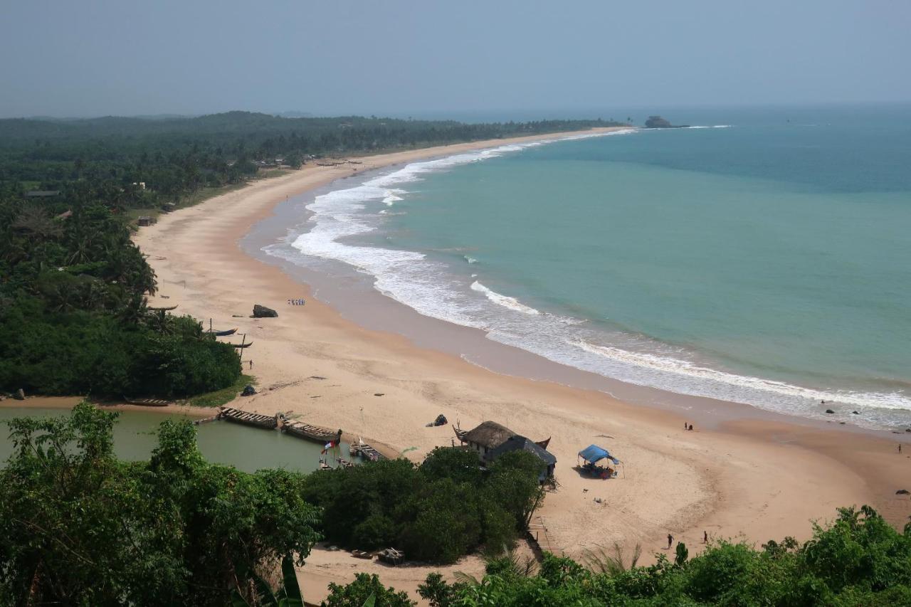 Afro Beach Eco Resort Butre 외부 사진