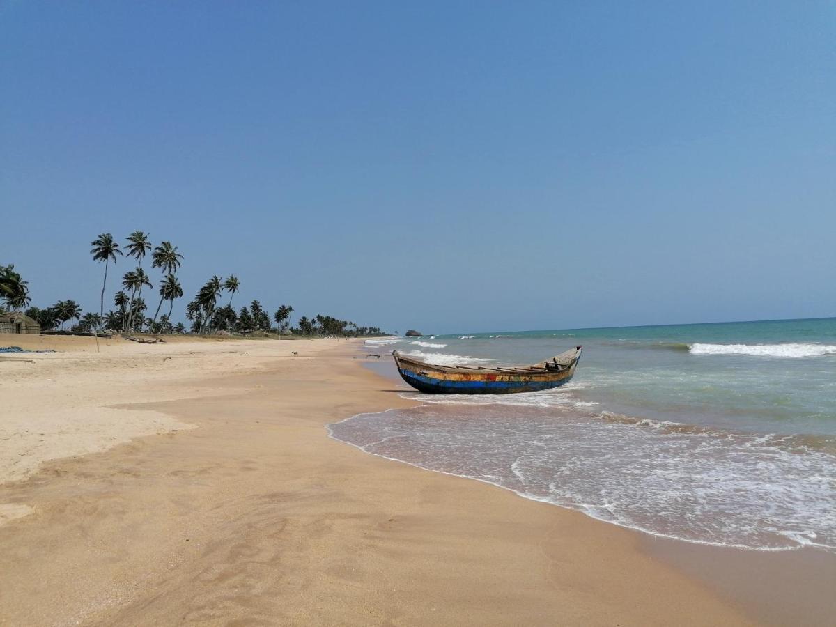 Afro Beach Eco Resort Butre 외부 사진