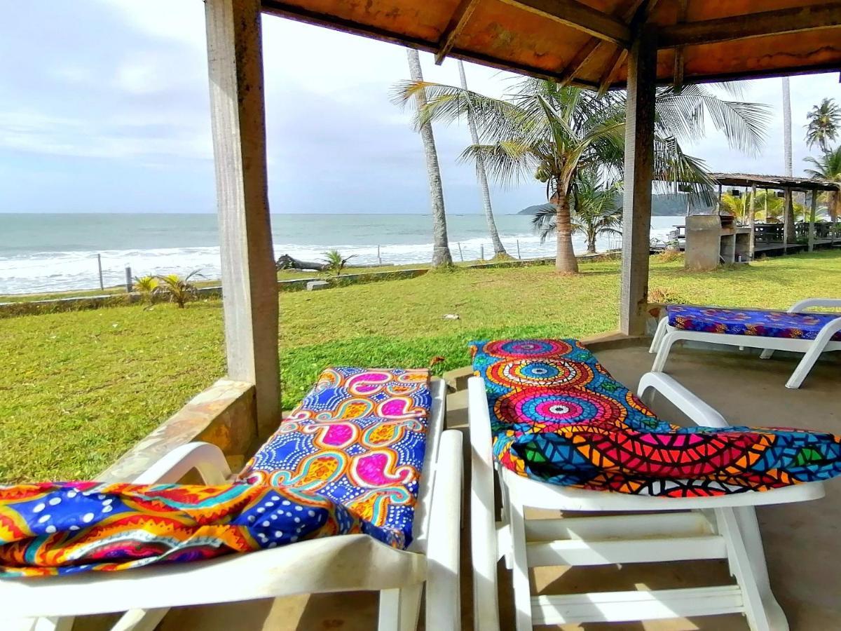 Afro Beach Eco Resort Butre 외부 사진